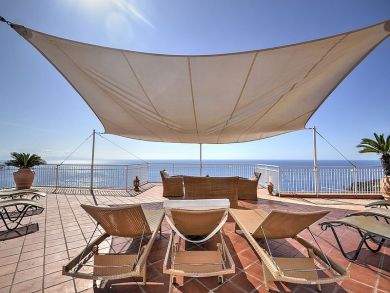 Three Bedroom Praiano Villa Luxury Huge Terraces